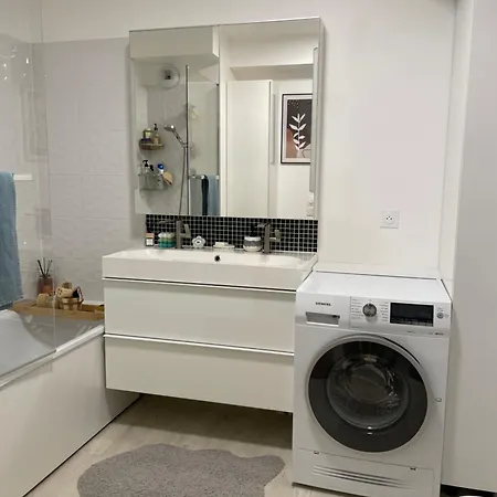 Sweet Apartment *